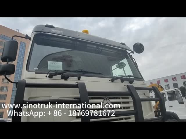 SINOTRUK 430 horsepower 6 × 4 tractor with a military bumper