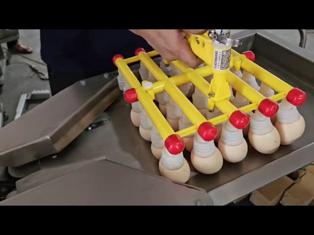 3000pcs/Hr Egg Breaking And Separating Machine 40W Egg Yolk And White Separator Machine