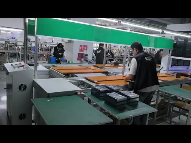 Traveling Li Iron Phosphate Battery 120Ah 12.8V Lithium Ion LiFePO4 Battery