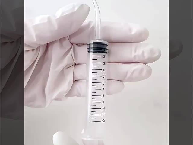 Disposable 12ml/CC Pet Feeding Flush Plastic Elbow Curved Tip Dental Syringe Multi-Purpose Teeth Whitening Accessory