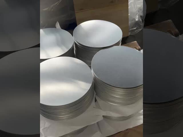 The company can produce 80-1600m in diameter,0.3-6mm in thickness aluminum circle