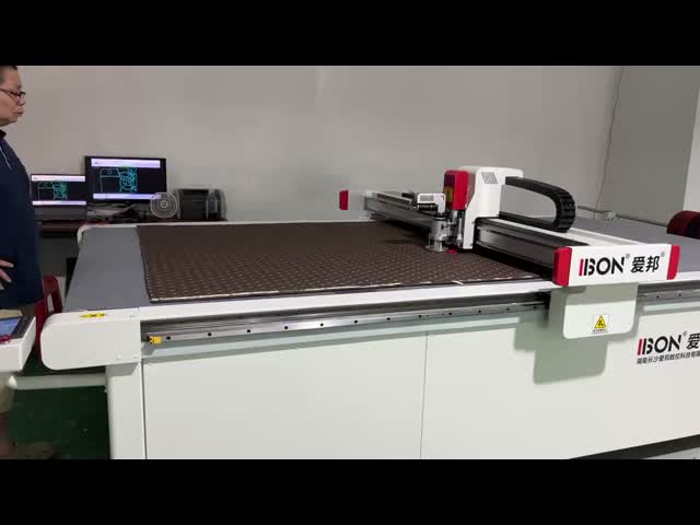 11kw Digital Flatbed Cutter 1600 x 1300 mm CNC Car Mat Cutting Machine with 3 Years Warranty