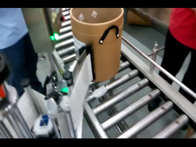 Fully Automatic Production Line Side Labeler Head For Cylinder carton Cleaning Agents Laundry Detergent