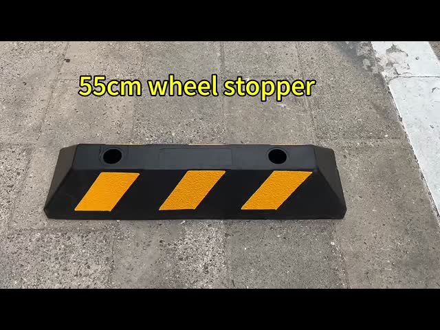Car Speed Bump Reflective Wheel Stopper Car Stopper Rubber Parking Lot 55*10*15cm Ramp Hump Stoppers Good quality ROADSAFE