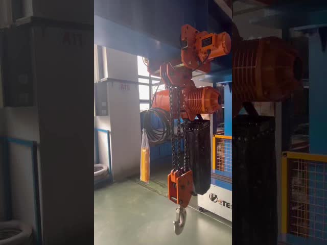 Versatile Electric Chain Hoist for Precise Positioning and Safe Lifting in Various Industrial Environments