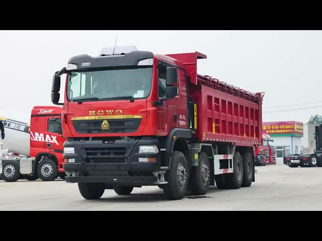 Sinotruck HOWO 8X4 Dump Truck Heavy Duty Tipper Lorry with Rear Camera