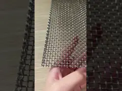 China Galvanized Welded Roll Mesh Fence Low-carbon Iron Wire Coated Galvanized Iron Wire Mesh supplier