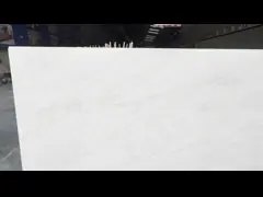 China White Quartz Worktop Kitchen Countertop Background Artificial Stone supplier