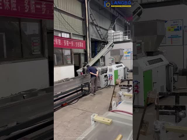 Double Stage Pvc Plastic Pelletizing Machine , 380v 90kw Granules Making Machine