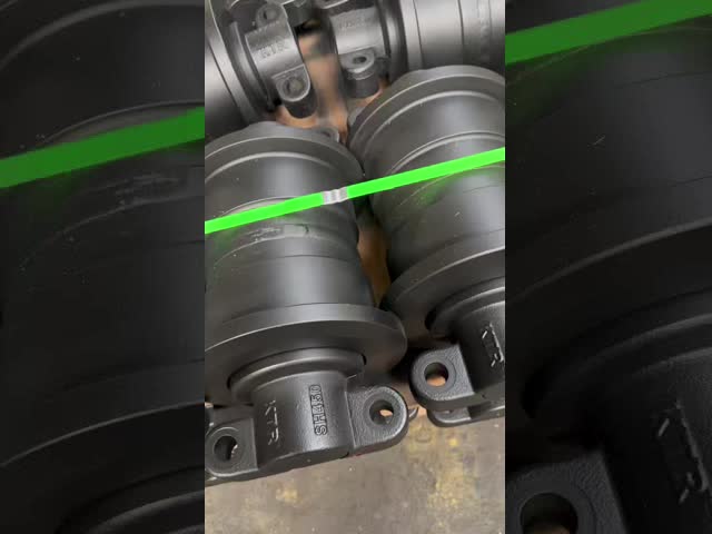 Forged 50Mn/40Mn2 Caterpillar Excavator Track Rollers For Construction Machinery