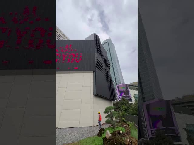 Obesum Series -D00H LED Display | High Contrast for Retail Digital Signage