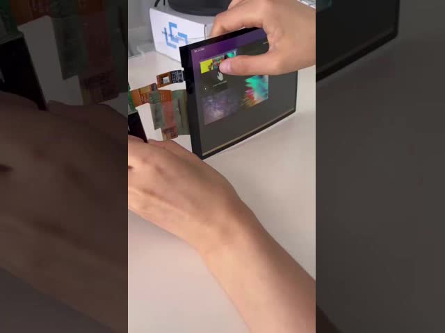 7.8 Inch 1440*1920 Resolution Bendable Oled Display Flexible Amoled Screen WIFI Bluetooth 32RGB