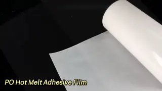 opgeloste lichtfilm op een elektrische draad