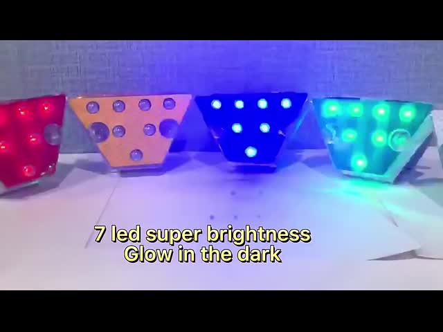 Solar Aluminum Flashing LED Guardrail Delineator Solar Trapezoid Road Delineator for Traffic Safety Use