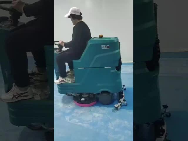 Large scale driving floor washing machine for commercial mall factories