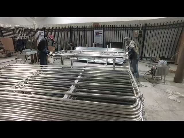 Heavy Duty Cattle Panel Fence 30x60mm 40x80mm 115x42mm Livestock Fencing