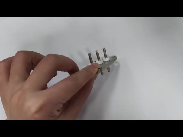 Insulation Resistance 1000MΩ Hermetic Electric Vehicle Connector Suitable for Temperature Range Minus 40°C To 150°C Durable