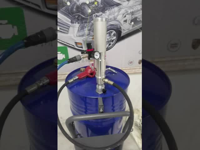Pneumatic Type Engine Oil Filling Kit with 5:1 Ratio and 6-8L/min Filling Speed for 4S Shops