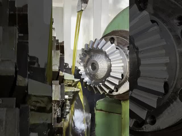 AISI 8620 Straight Bevel Gears with Gear Shaping ISO 8-9 Grade Induction Hardened 58-62 HRC