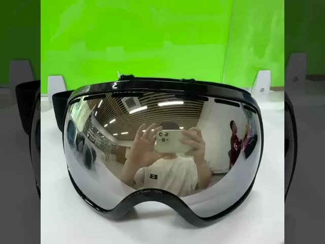 Adult Spherical Ski Goggles with Double Layer Anti-fog and Protective Design Against Sand and Snow