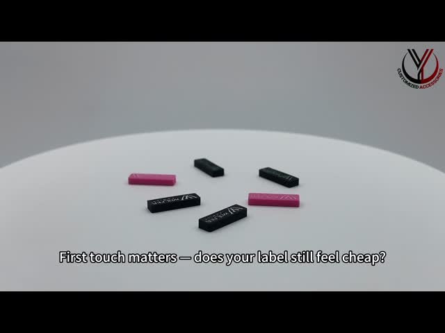 Embossed PVC Rubber Label Silicone Supreme T Shirt Label Flat Color Separation