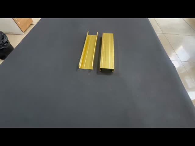 Moisture Proof Light Gauge Metal Stud Building Materials Galvanized Gypsum Stud And Track