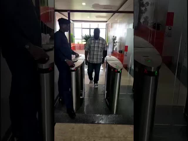 Servo Motor SS304 Glass Turnstile Gate With Card Reader
