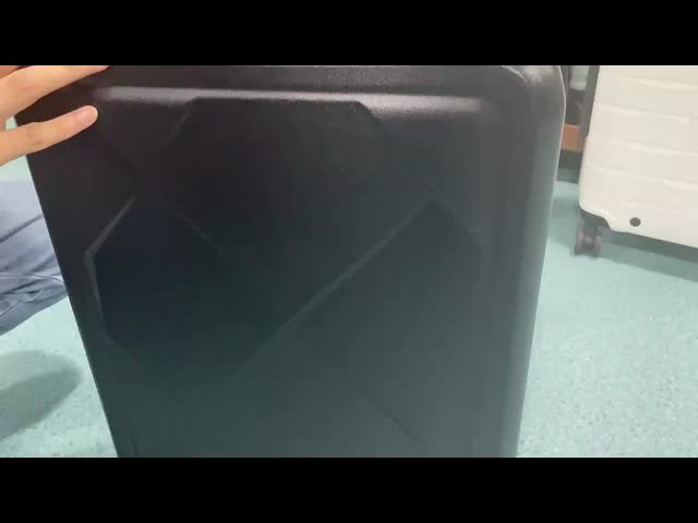 Travel in Style with TSA Lock PC Luggage Featuring Durable Waterproof Design and Spinner Wheels