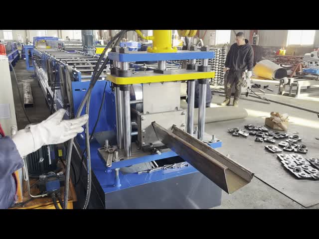 Galvanized Steel Customized Sized Profile Making Roll Forming Machine 