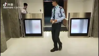 China 3W FCC Certified Automatic Hand Sanitizer Dispenser supplier