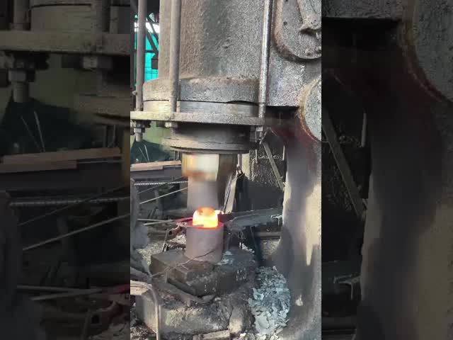 Metallic Gray Forged Grinding Ball for Mining and Cement with High Impact Toughness