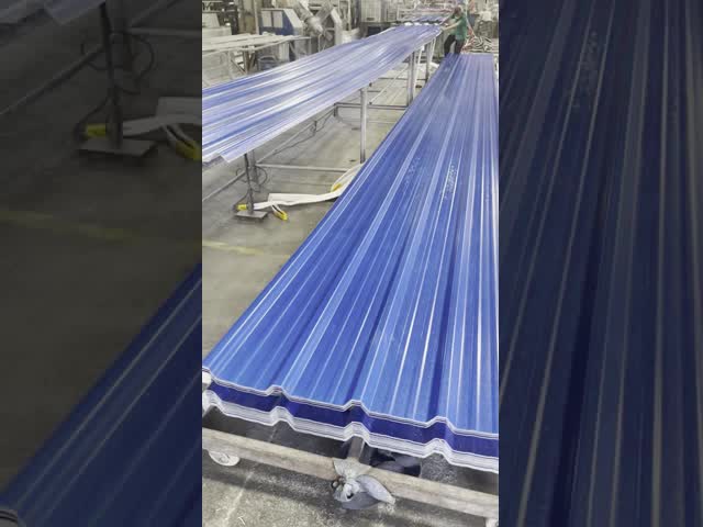 Weather Resistant PVC Ceiling Tiles Large Versatile Roofing Sheet Fireproof