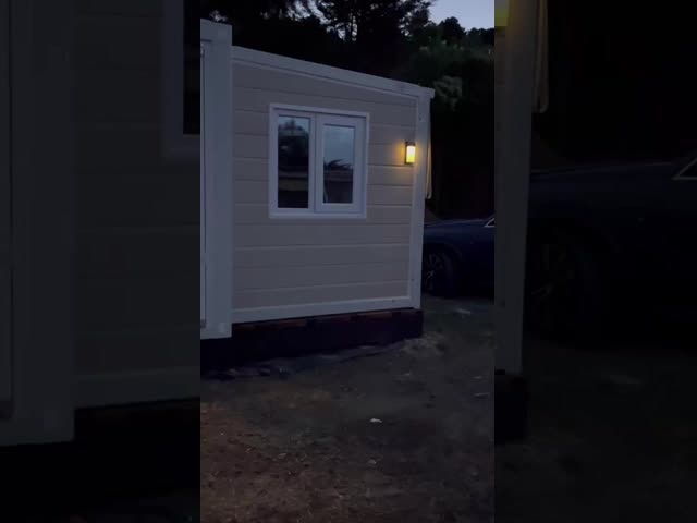 Foldable 20ft Container with 5900*6300*2480mm Extended Size and Customizable Window Layouts Featuring 75mm EPS Sandwich Panels