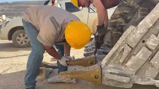 Durable Kobelco SK230 Compatible Excavator Bucket Teeth for Digging Applications