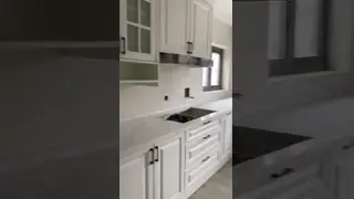 China Factory Cherry Kitchen Cabinet With Raised Door With Granite Countertop supplier