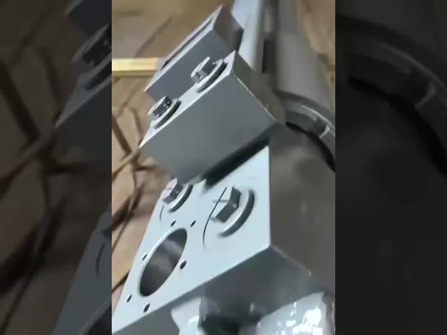 Telescopic cylinder used in crane