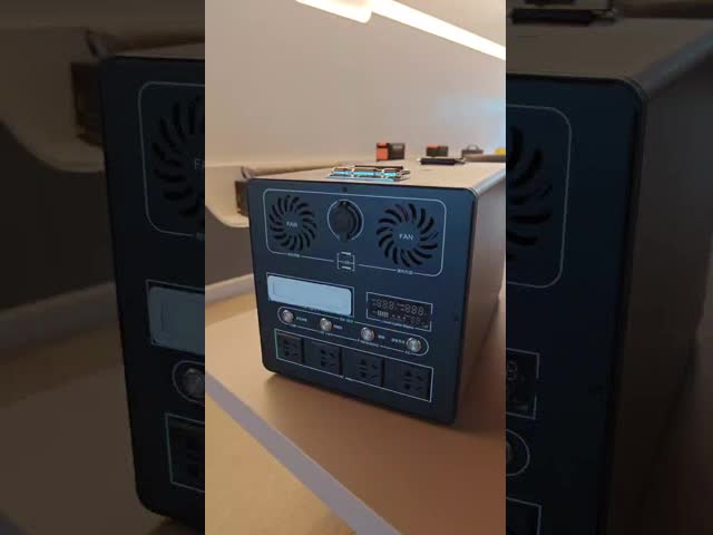 60Hz 1000 Watt solar energy generator For Camping And Emergency Backup