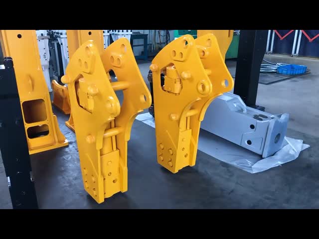 Guchuan R75 Banana Type Hydraulic Breaker 410kg With 75mm Chisel Suitable for 6-9 Tons Excavator