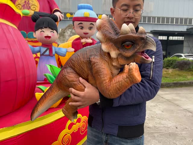 Attractive Animatronic Baby Full Body Dinosaur Hand Puppet Hand Control