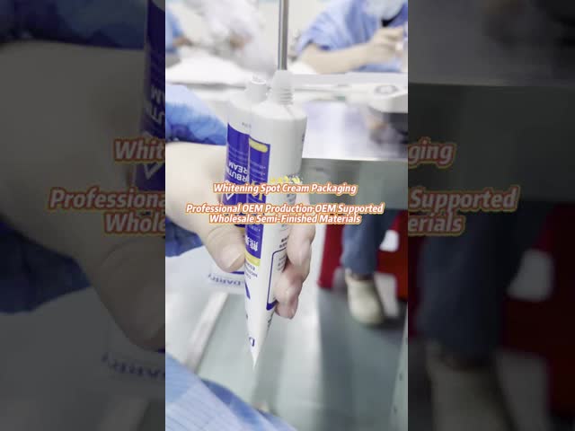Customized VC Brightening Cleanser With Mild Amino Acid Formula Containing Vitamin C  For Dull Skin Cleaning Moisturizing And Even Skin Tone