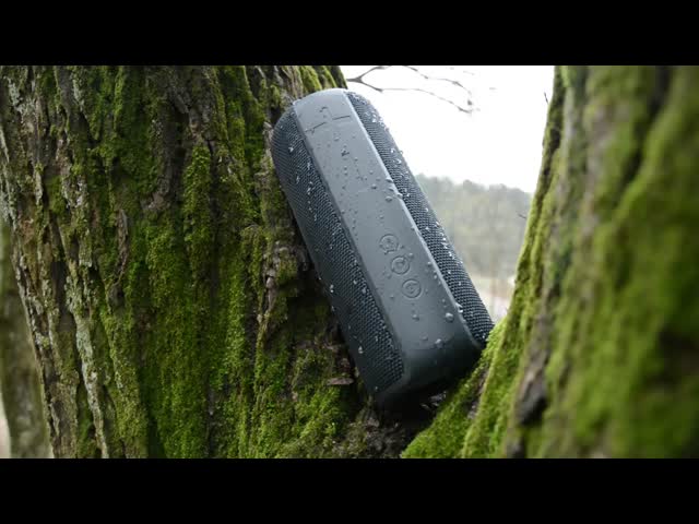 IPX7 Waterproof LED Light Bluetooth Speaker with 30W Output and 4-10 Hours Playback for Outdoor Use