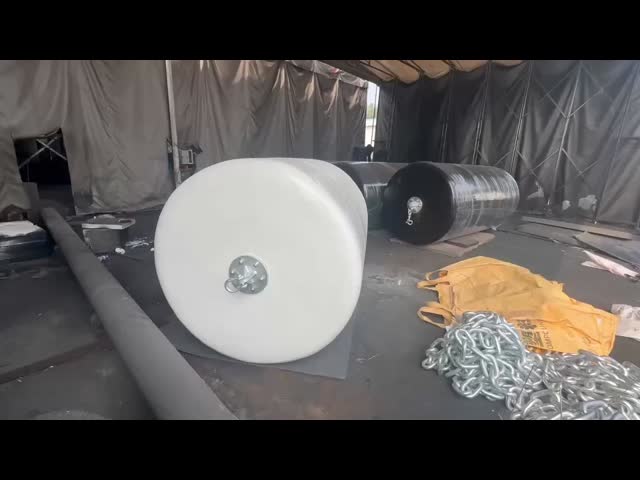 Marine Fenders Protects Vessels Effectively Reduces Berthing Damage High Compression Recovery