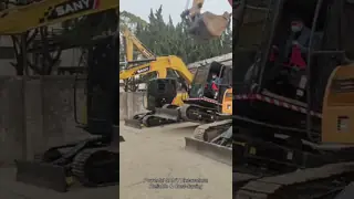 Sany Mid Range Excavator , Very Clean And In Good Condition Available To Do The Work