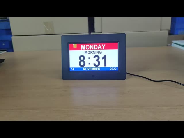 7 Inch Digital Photo Frame HD LCD Display Video Picture Music Player With Remote