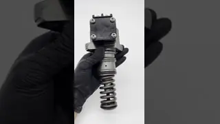 0414755008 Model Diesel Fuel Injector Unit Pump with High-Strength Steel Construction for CF/XF Euro3 Engines