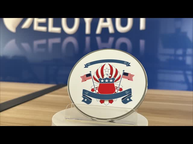 ZELOYAUT Sublimation Wireless Charger Custom Logo 15W Super Fast Charging Pad DIY Sublimation Wireless Phone Charger Blanks