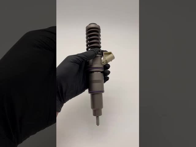 BMASTER Fuel Injector 20430583 for D12 TRUCK Engine with High-Strength Steel and CNC Precision Machining