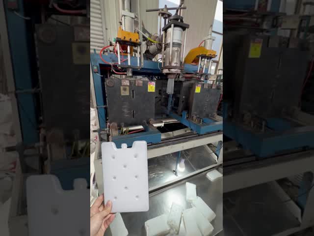 Wholesale BPA Free Leakproof Customizable Shapes HDPE Reusable Gel Ice Pack and Freezer Gel Block