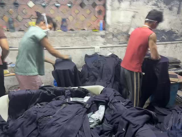 Wash the cat's whiskers by hand