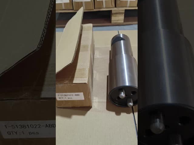 1-51381022-0 SHAFT:TRUNNION,RR SUSP
